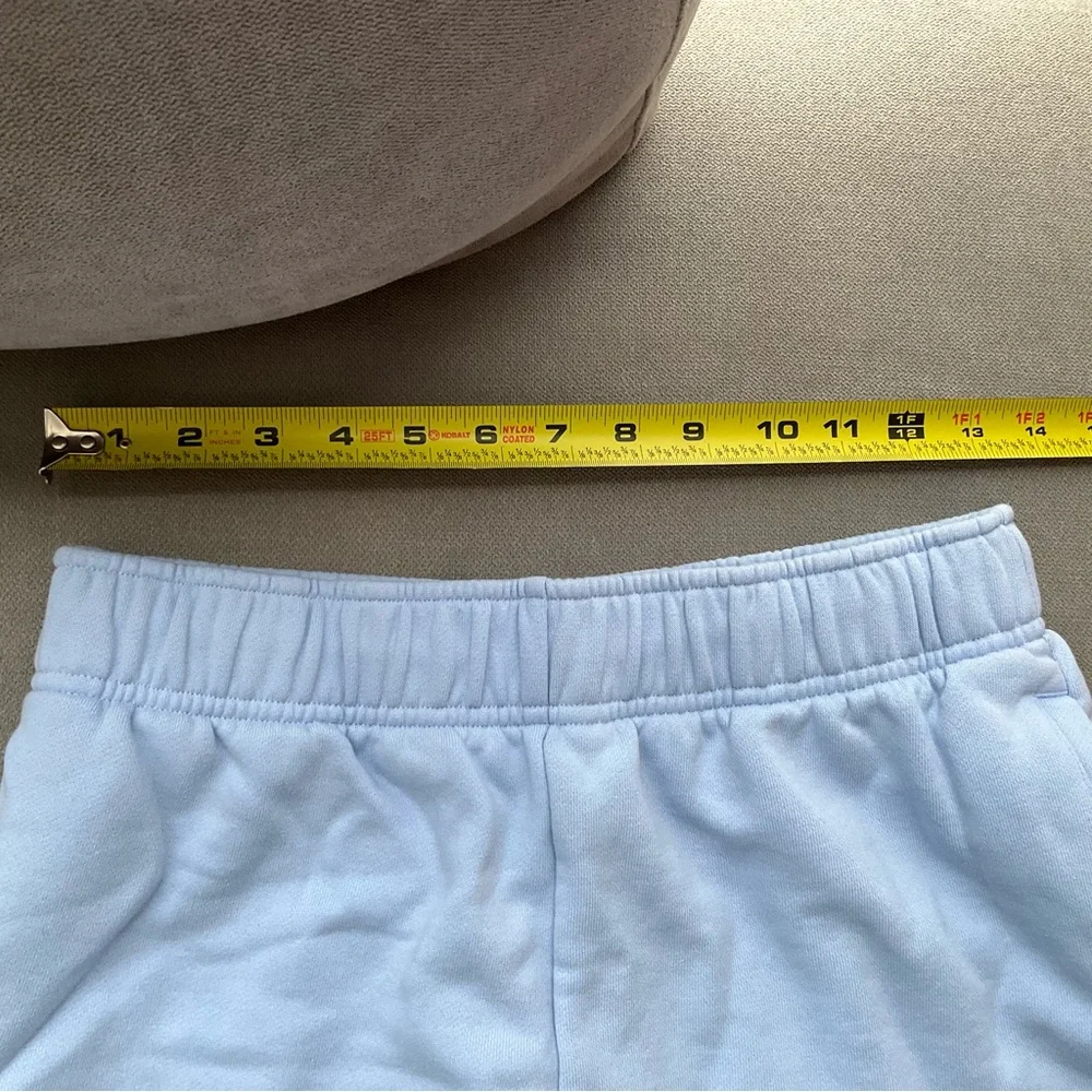 Alo Yoga Accolade Short Seashell Blue XS